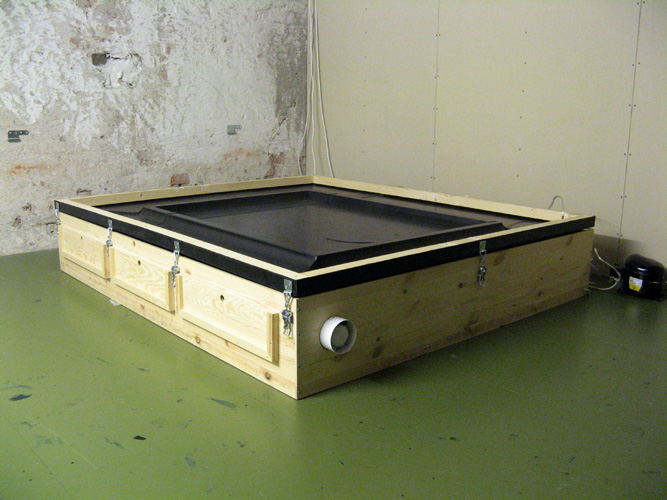 Exposure-unit-(closed).jpg